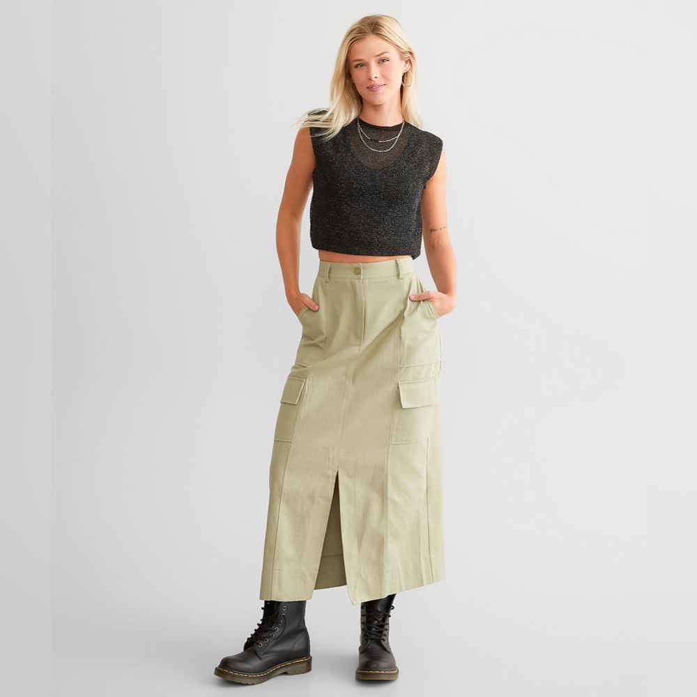 Buckle Privy Cargo Maxi Skirt